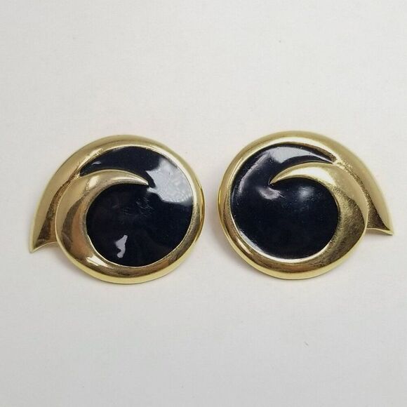 Vintage 1980s Monet Black Enamel Gold Tone Clip On Statement Earrings, Estate - Picture 1 of 8